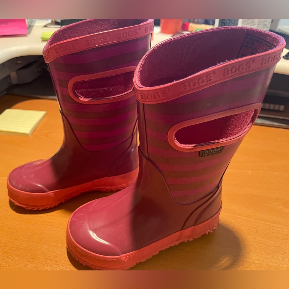 Bogs toddler size 7 pink rain boots